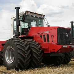 Запчасти на трактор К-744